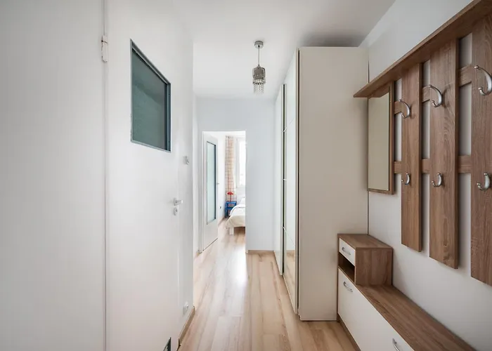 Praga Lukowska Cosy By Bookinghost * وارسو