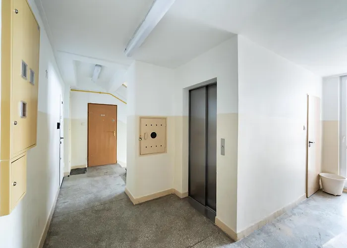 Praga Lukowska Cosy By Bookinghost شقة